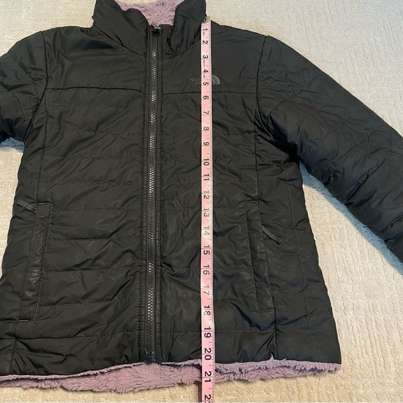 The North Face Girl’s Reversible Mossbud Swirl jacket fleece-puffer jacket M - Picture 10 of 13